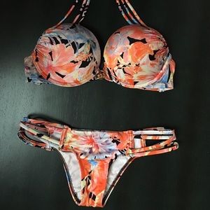 OFFERS? Victoria Secret Bombshell tropical 32B